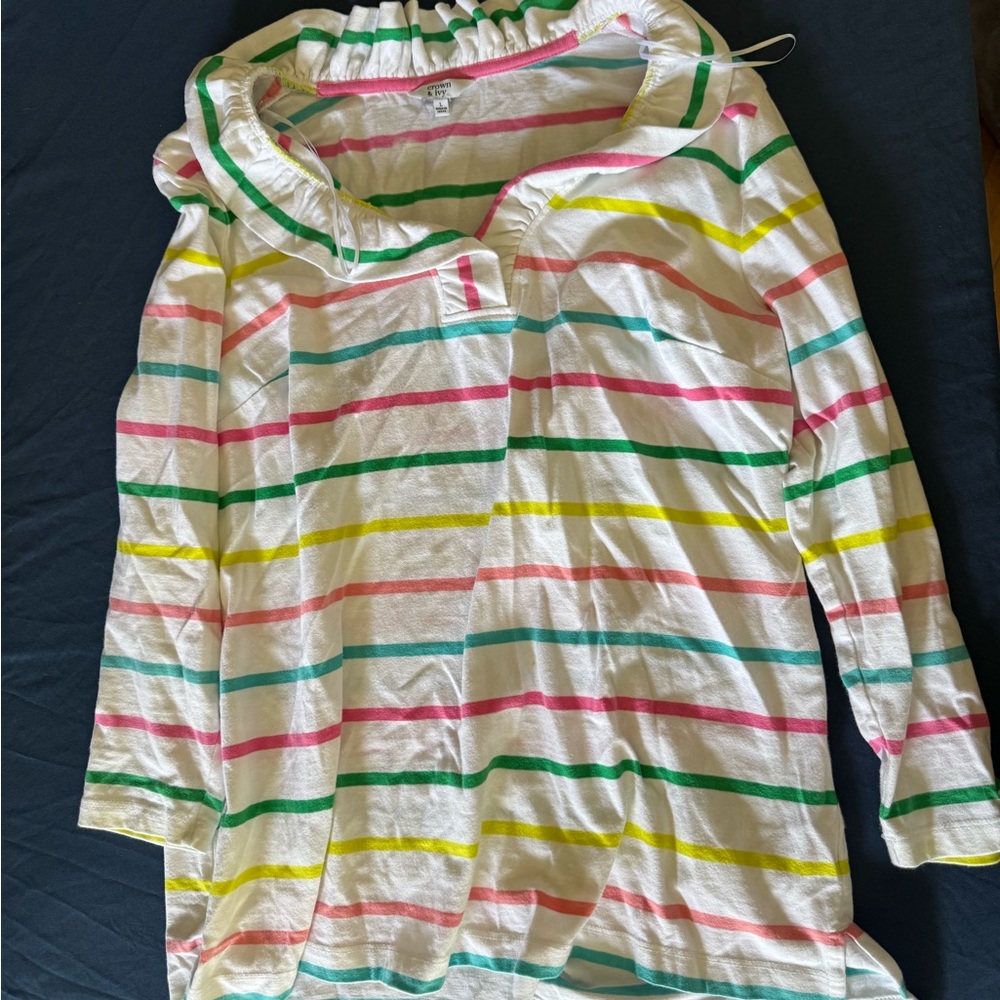 Crown & Ivy Pink and White Relaxed Sweatshirt